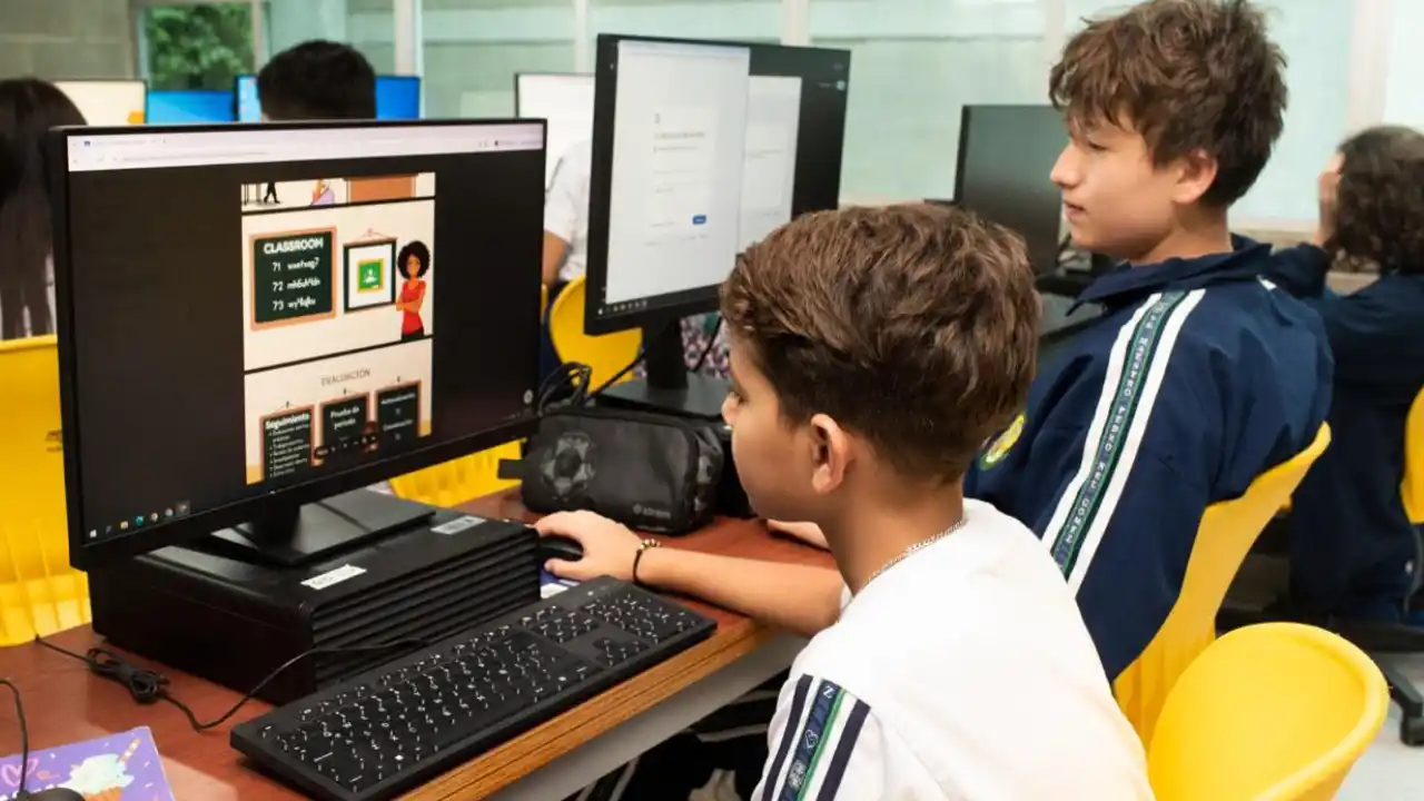 ¡Sube la nota! Medellín mejora su calidad educativa y escala en ranking
