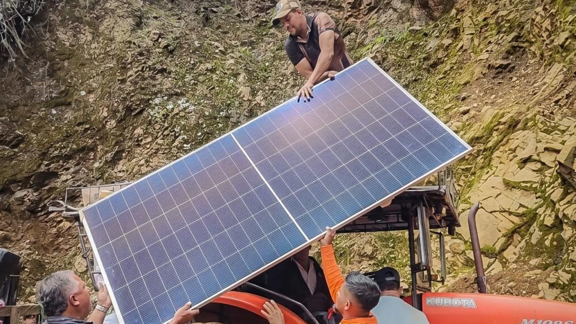 ¡Sonsón da un paso histórico! Instalan 14 paneles solares para llevar energía a las zonas rurales