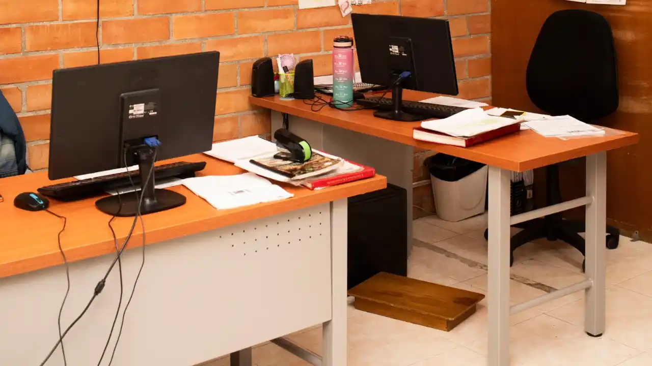 Profesores de Medellín estrenan oficinas y salas renovadas 1 Profesores de Medellín estrenan oficinas y salas renovadas