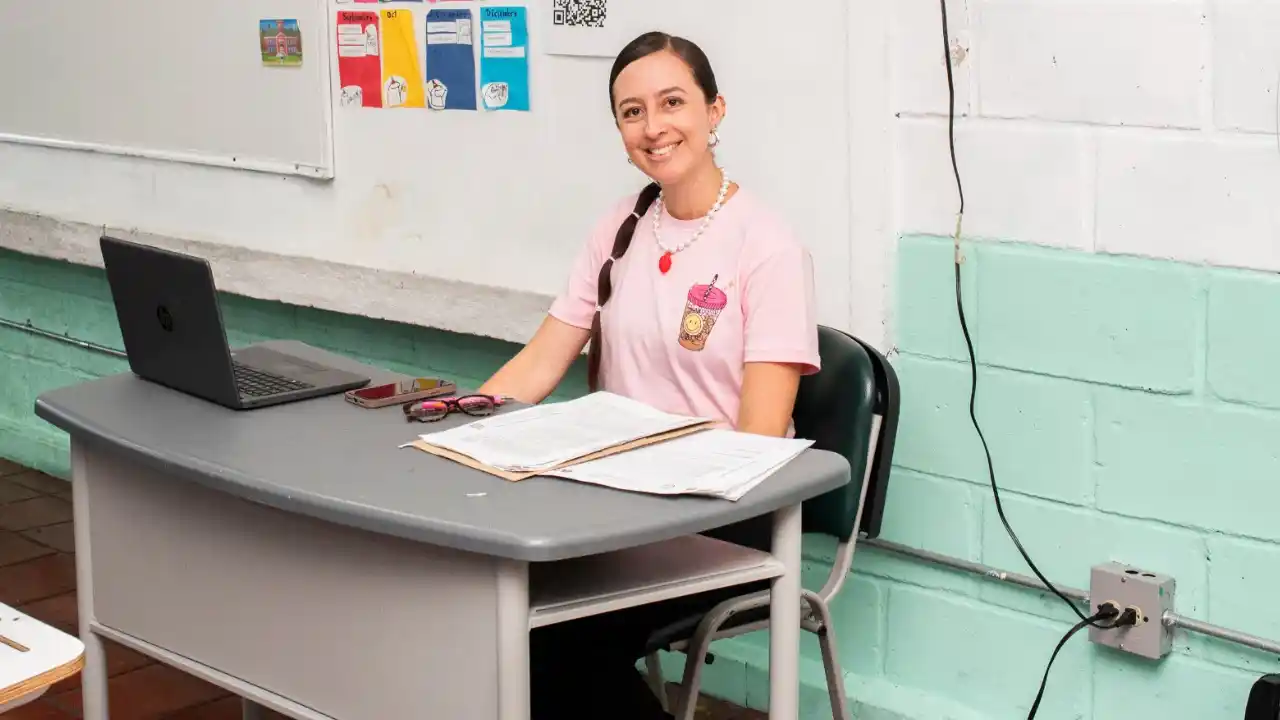 Profesores de Medellín estrenan oficinas y salas renovadas 4 Profesores de Medellín estrenan oficinas y salas renovadas