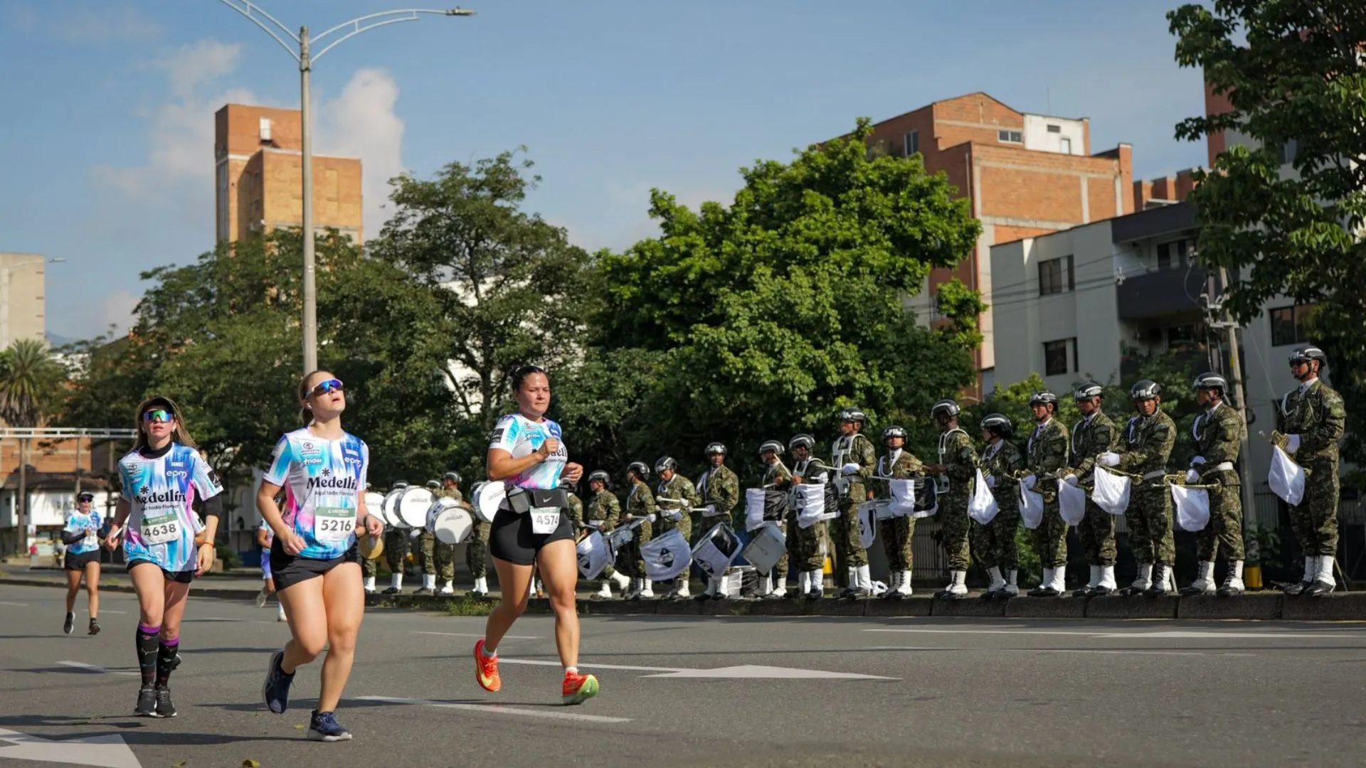 ¡A correr y pedalear! Cerca de 6.000 atletas de 12 países se tomarán las calles en la histórica Ruta Medellín 2026 5 ¡A correr y pedalear! Cerca de 6.000 atletas de 12 países se tomarán las calles en la histórica Ruta Medellín 2026