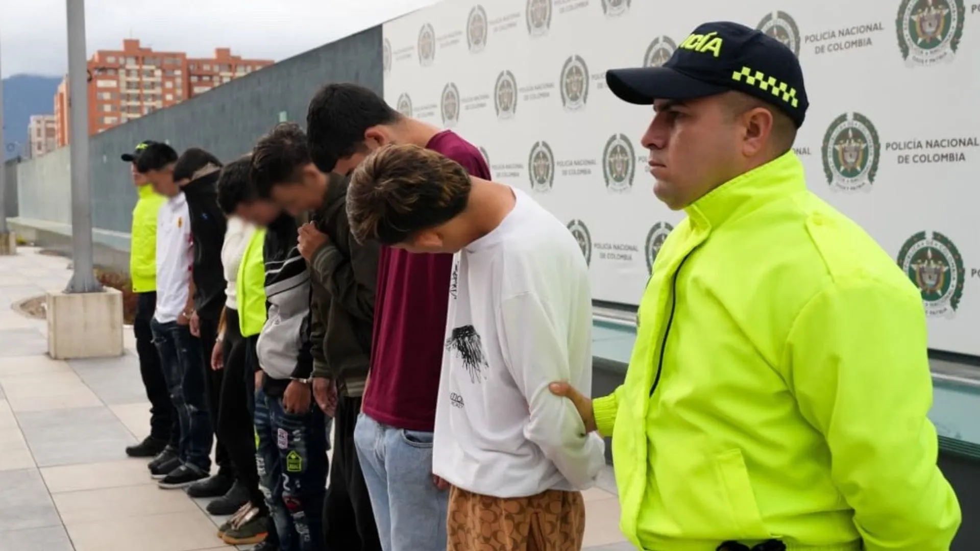 ¡Golpe al ‘Tren del Llano’ en Engativá! Desarticulan banda que camuflaba droga en los parques
