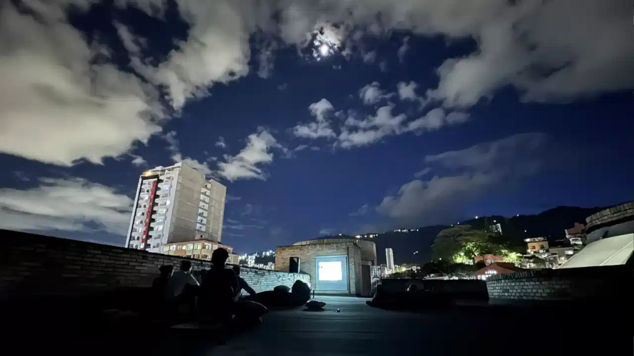 ¡Planazo gratis y con crispetas! Vuelven las noches de cine bajo las estrellas en Bello 2 ¡Planazo gratis y con crispetas! Vuelven las noches de cine bajo las estrellas en Bello