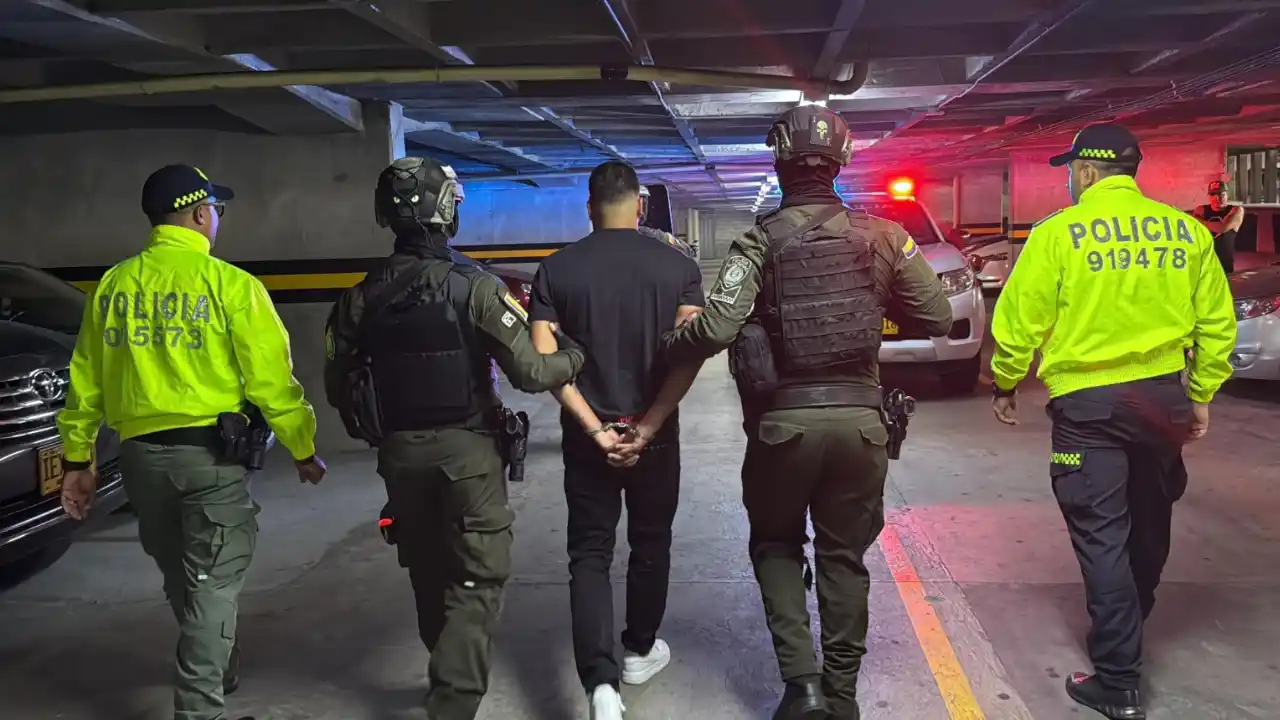 Revelan detalles sobre la captura de alias ‘La Chucha’, uno de los más buscados del Valle de Aburrá 2 Revelan detalles sobre la captura de alias ‘La Chucha’, uno de los más buscados del Valle de Aburrá