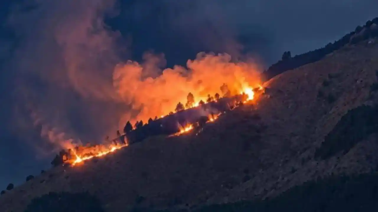 ¡Ojo si visita los cerros de Medellín! Lanzan alerta por incendios en temporada seca