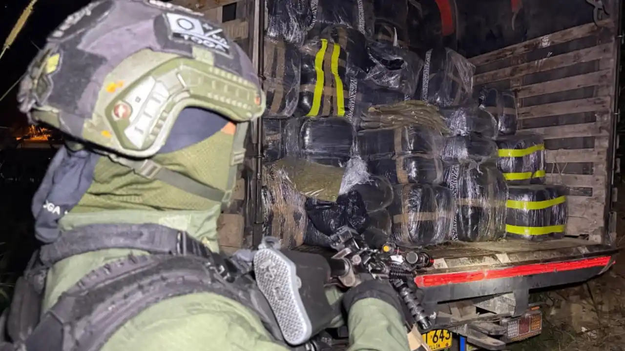 Cayeron con 5 toneladas de marihuana en Medellín: duro golpe al narcotráfico 2 Cayeron con 5 toneladas de marihuana en Medellín: duro golpe al narcotráfico