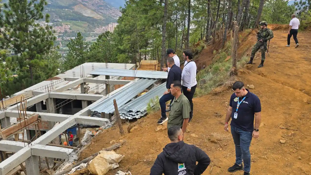 ¡Pusieron la lupa! Hallaron más de 500 construcciones ilegales en el Cerro Quitasol 2 ¡Pusieron la lupa! Hallaron más de 500 construcciones ilegales en el Cerro Quitasol