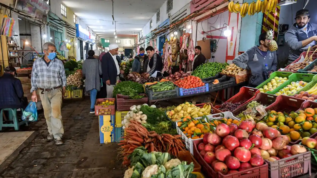 Restaurantes, salud y alimentos disparan la inflación en Colombia