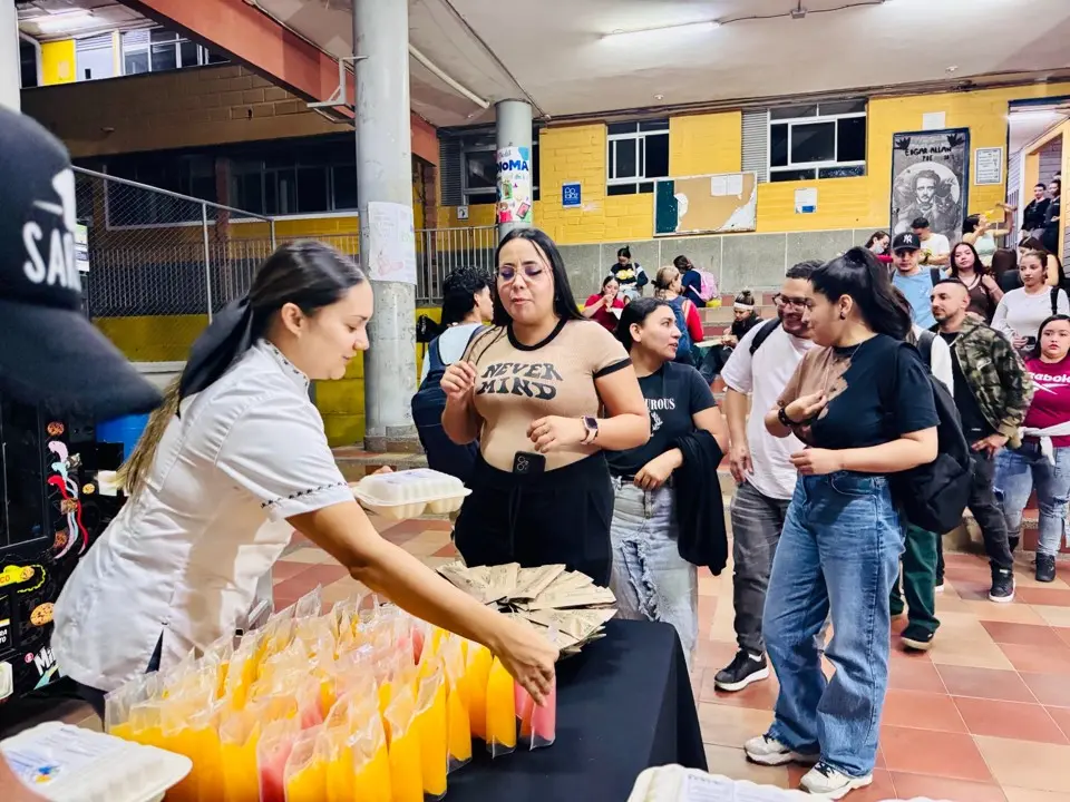 ¡Pioneros en Colombia! El ITM descentraliza su restaurante universitario y lleva raciones a los barrios de Medellín 5 itm1