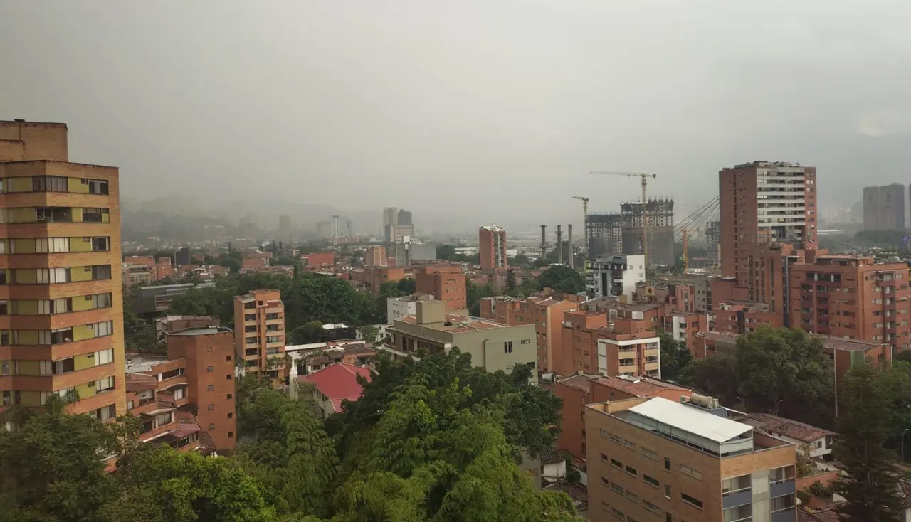 ¡Póngase saquito que hace frío! Lluvias de moderada intensidad se registran en el sur del Valle de Aburrá