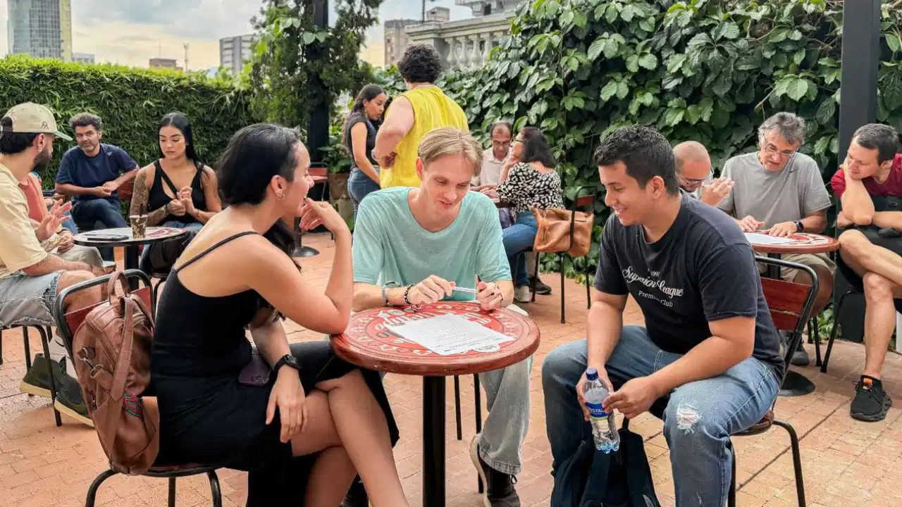 No solo arte: museos en Medellín abren espacios para salud mental y aprender inglés