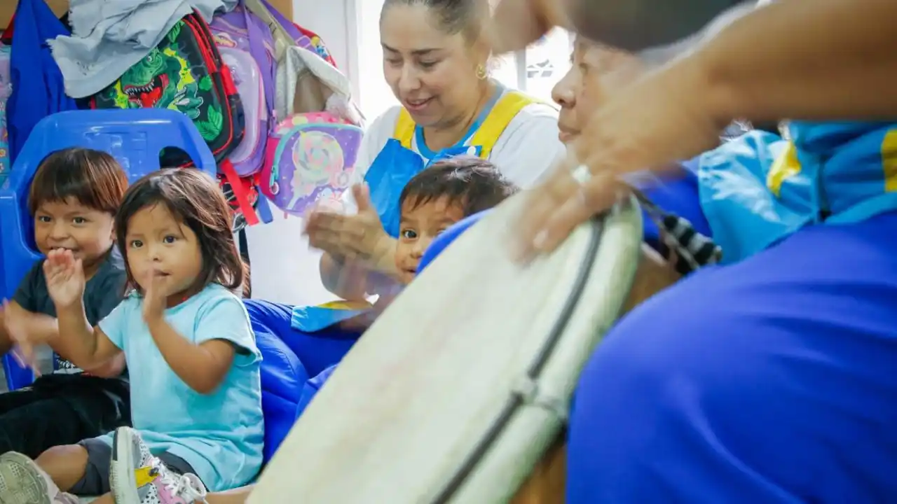 ¡Infancia con raíces! Medellín fortalece atención a niños indígenas