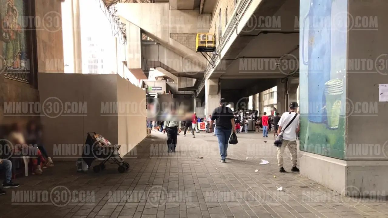 «¿No te acordás de mí?»: Asesino abrazó, apuñaló y mató a un joven en el Parque de Berrío 2 Un hombre murió apuñalado en el parque de berrio ¿conocia al asesino?