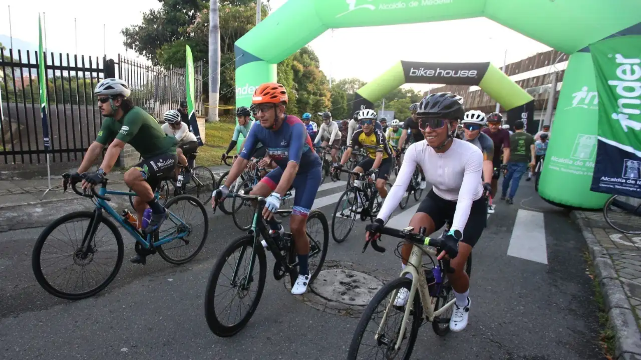 Así fue la primera rodada del Inder fuera de Medellín: 170 ciclistas recorrieron 60 kilómetros 3 Así fue la primera rodada del Inder fuera de Medellín: 170 ciclistas recorrieron 60 kilómetros