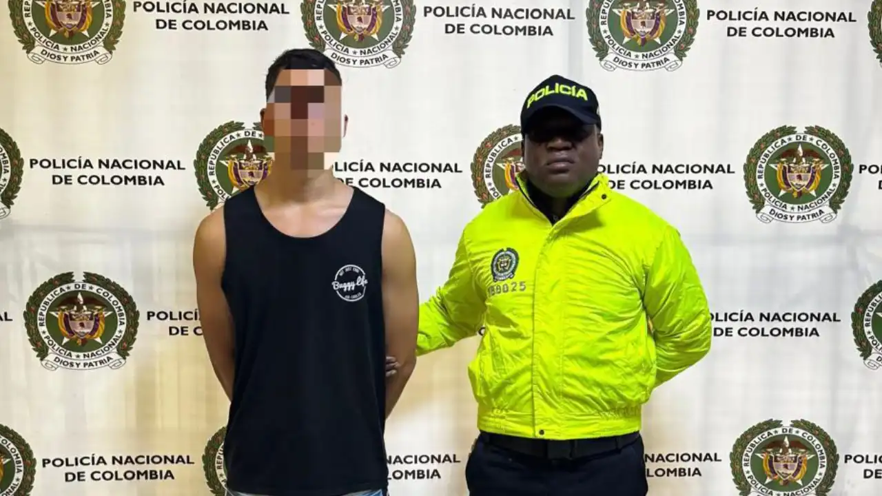 ¡Vendían a sus propios hijos por dólares! Cae red de explotación sexual infantil que transmitía abusos desde Medellín