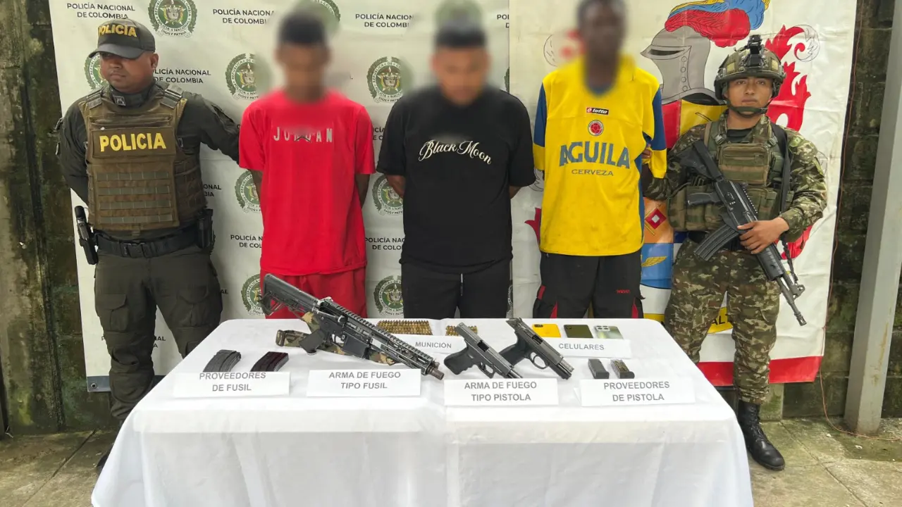 ¡Le pegaron duro al sicariato del Clan del Golfo! Cayeron ‘Catiro’, ‘Niche’ y ‘Rolo’ con fusil y pistolas en Antioquia