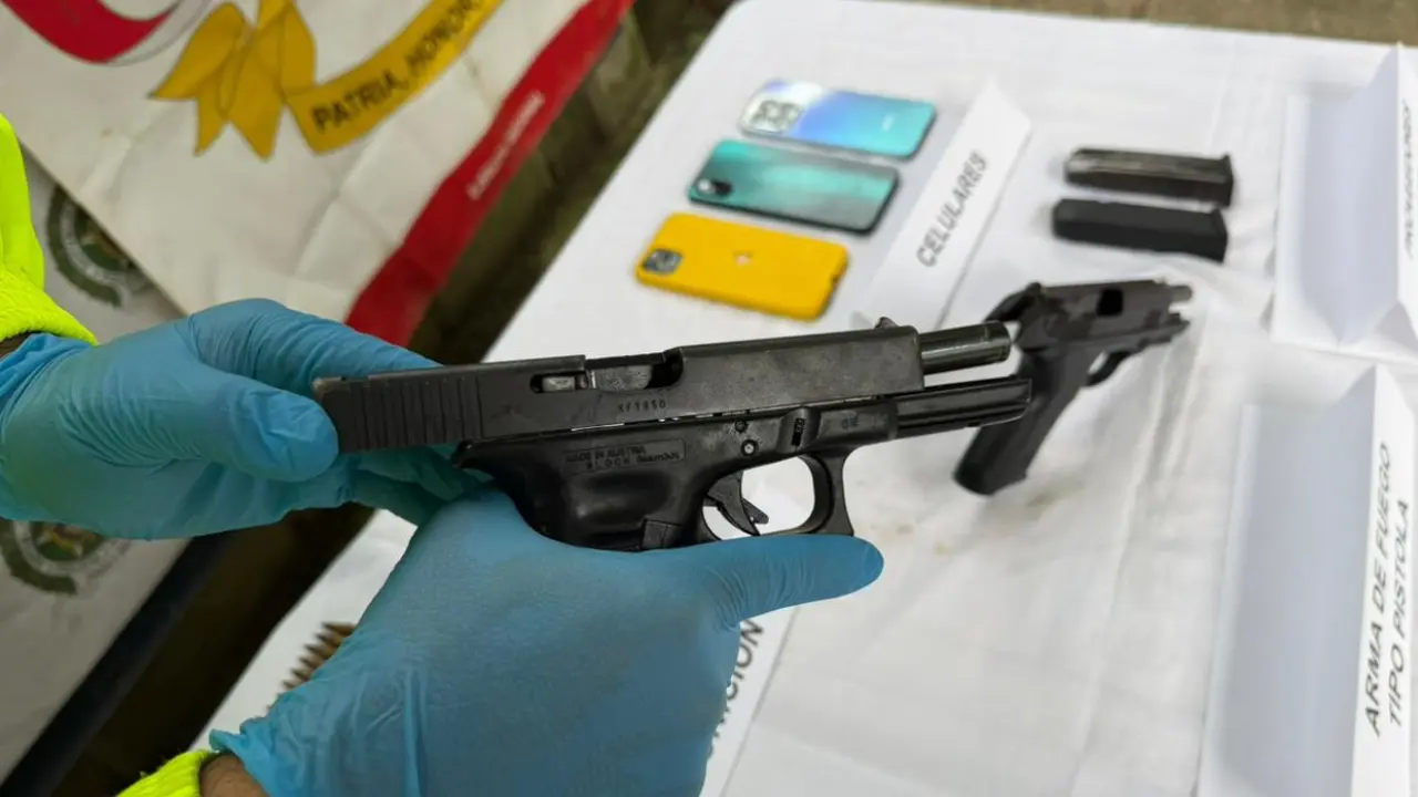 ¡Le pegaron duro al sicariato del Clan del Golfo! Cayeron ‘Catiro’, ‘Niche’ y ‘Rolo’ con fusil y pistolas en Antioquia