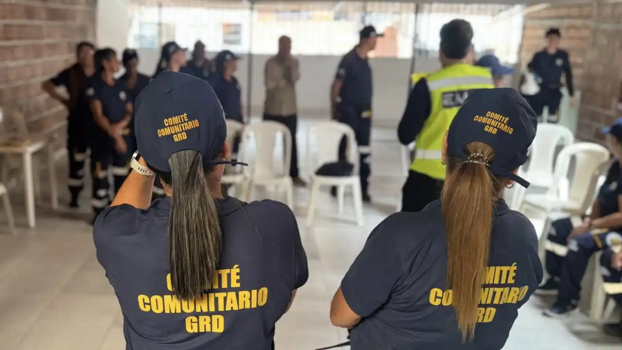¡Preparados para lo peor! Comunidades de Medellín se entrenan para reaccionar ante emergencias y avalanchas