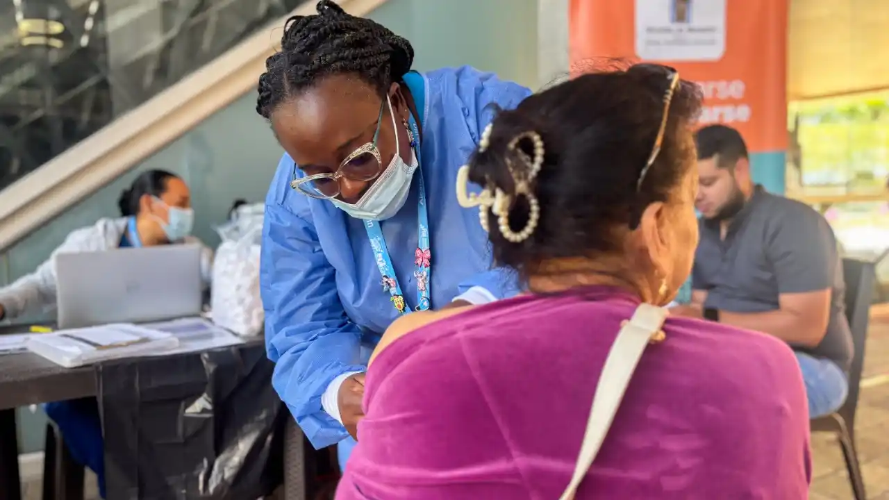 Medellín pone la lupa al sarampión ante llegada de turistas internacionales 1 Medellín pone la lupa al sarampión ante llegada de turistas internacionales