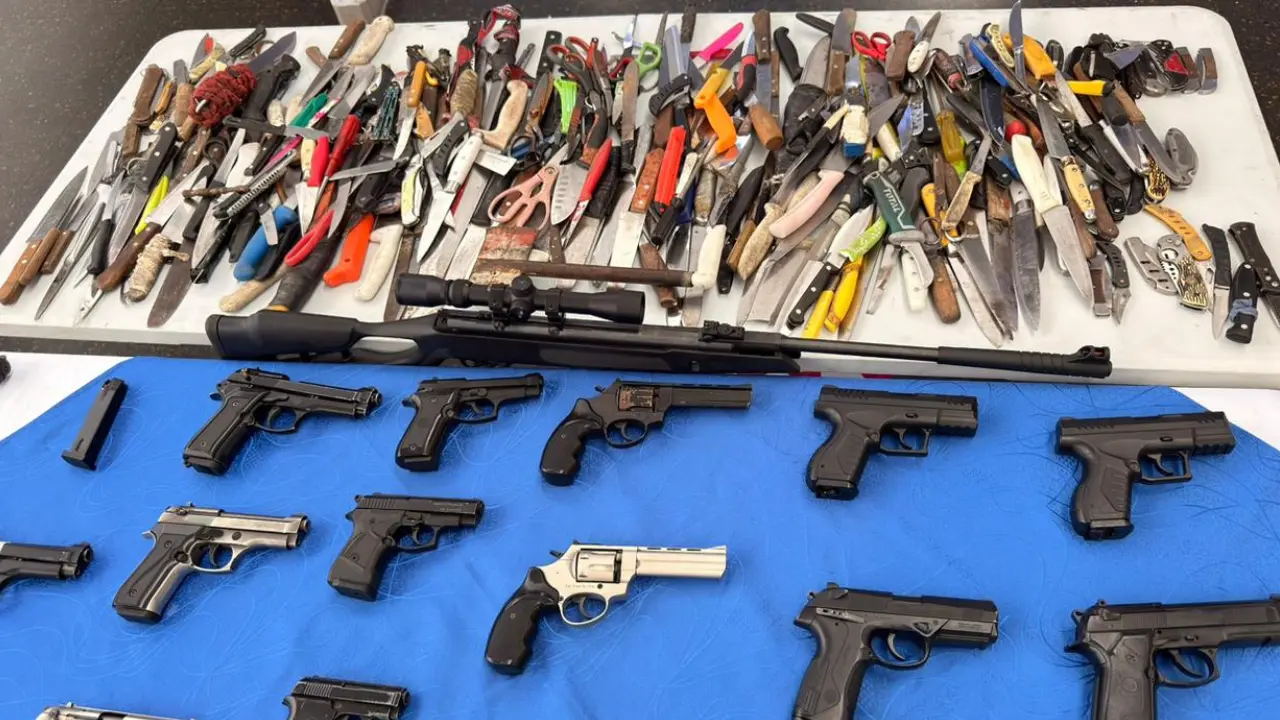 ¡Fuera de las calles! Destruyen 472 armas incautadas en operativos en Medellín 2 ¡Fuera de las calles! Destruyen 472 armas incautadas en operativos en Medellín