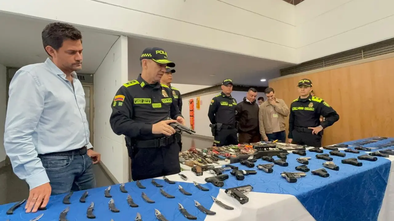 ¡Fuera de las calles! Destruyen 472 armas incautad