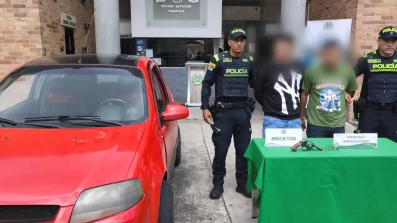 Cámaras de seguridad permitieron captura de dos hombres armados en Engativá
