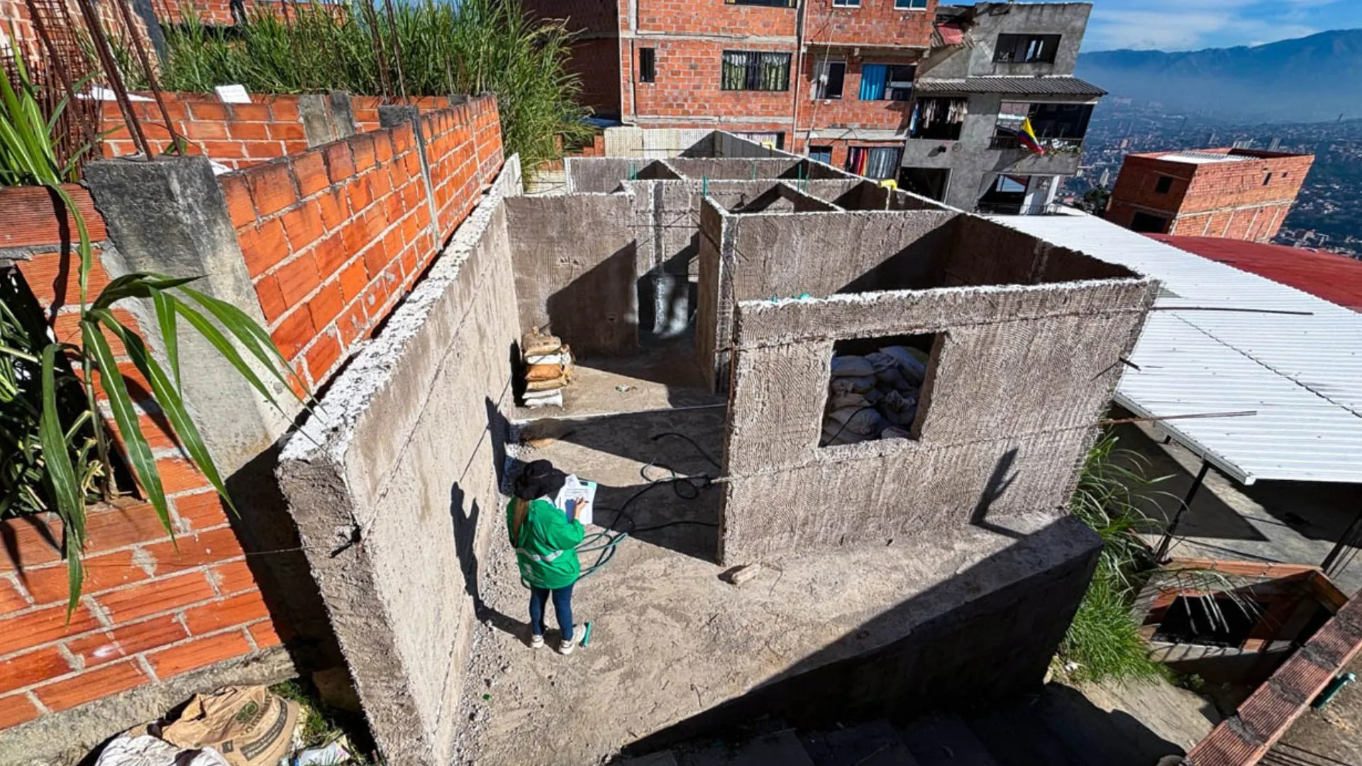 ¡Construyeron donde no pudieron! Medellín descubrió 41 obras en una zona acotada de Buenos Aires