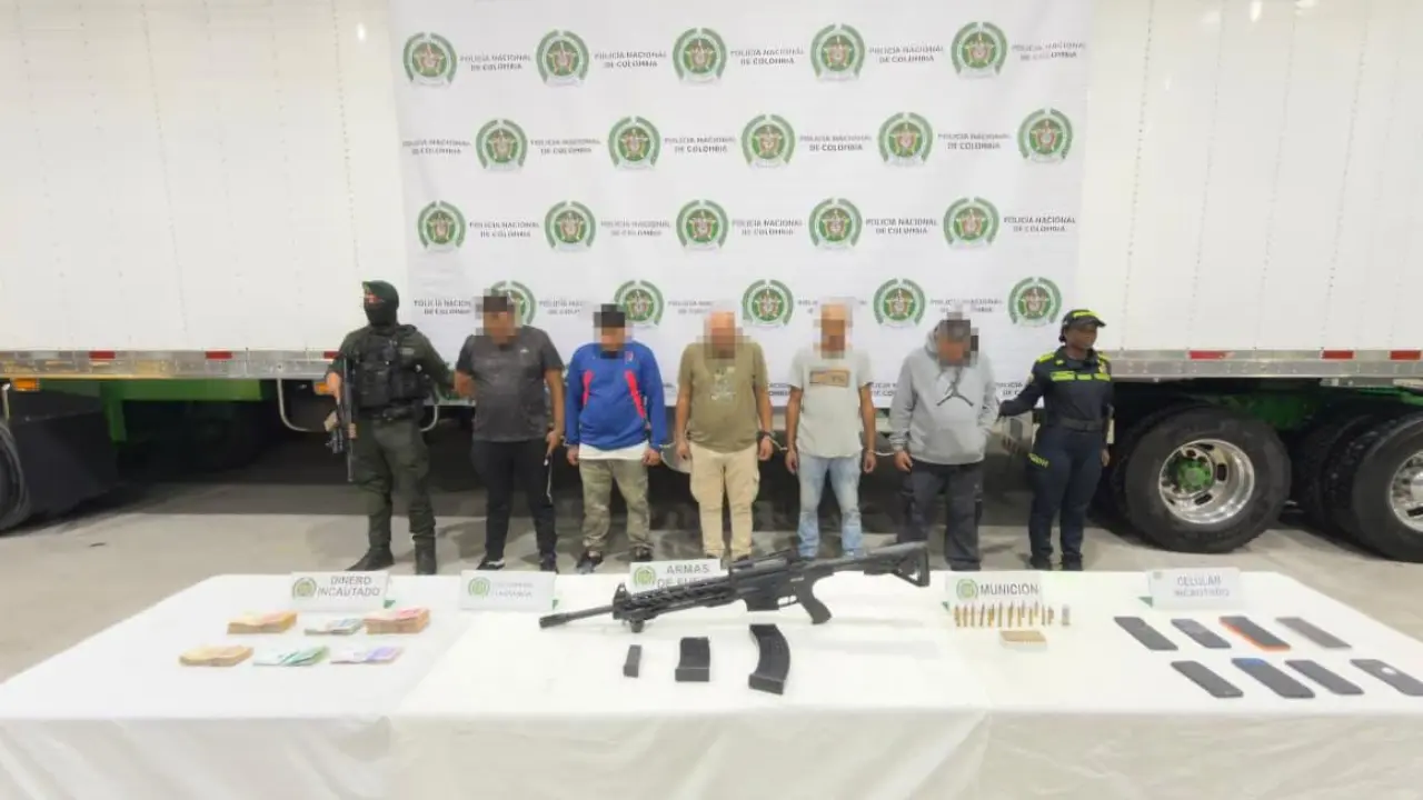 Cayeron con casi dos toneladas de marihuana que iban a inundar las plazas de Barrio Antioquia y El Poblado 1 Cayeron con casi dos toneladas de marihuana cripa que iban a inundar las plazas de Barrio Antioquia y El Poblado