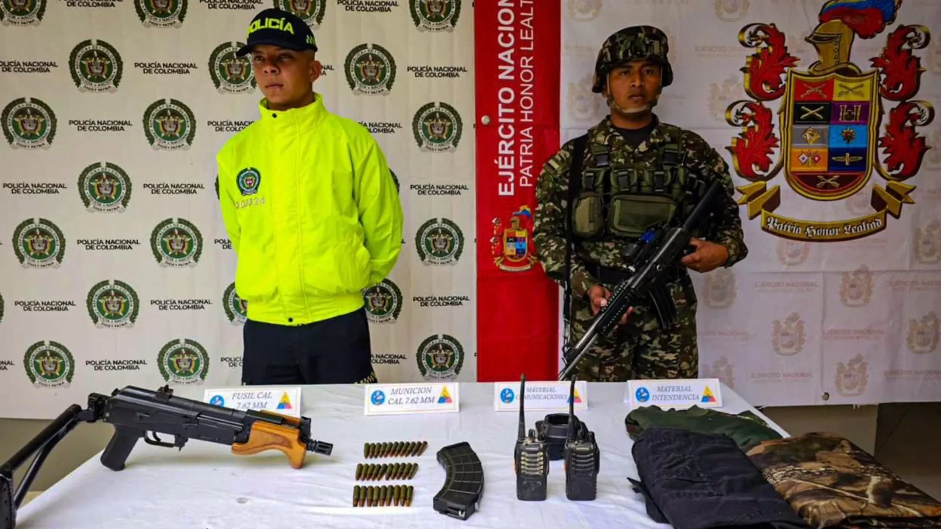 Frustran posible acción criminal del ELN: decomisan armas, explosivos y material de propaganda en Cocorná