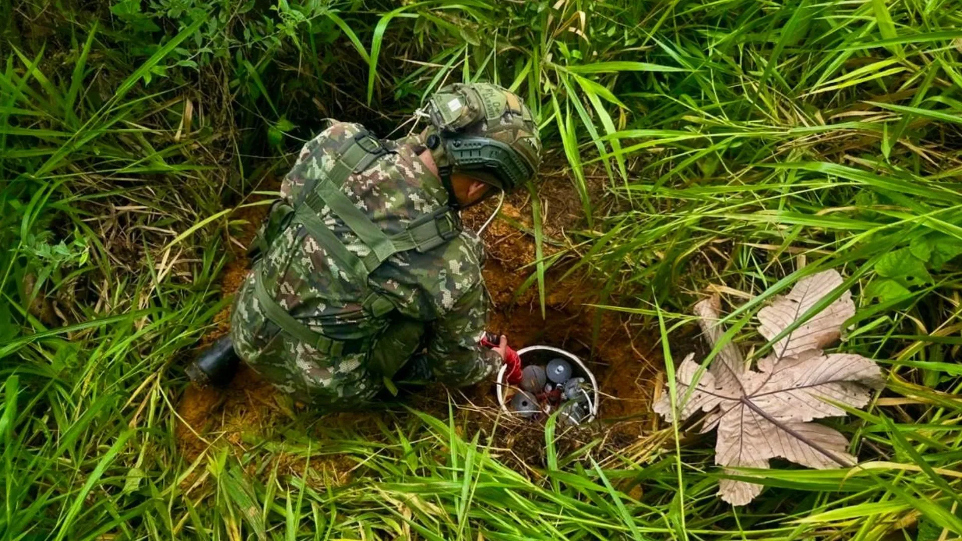 Frustran posible acción criminal del ELN: decomisan armas, explosivos y material de propaganda en Cocorná 2 Frustran posible acción criminal del ELN: decomisan armas, explosivos y material de propaganda en Cocorná