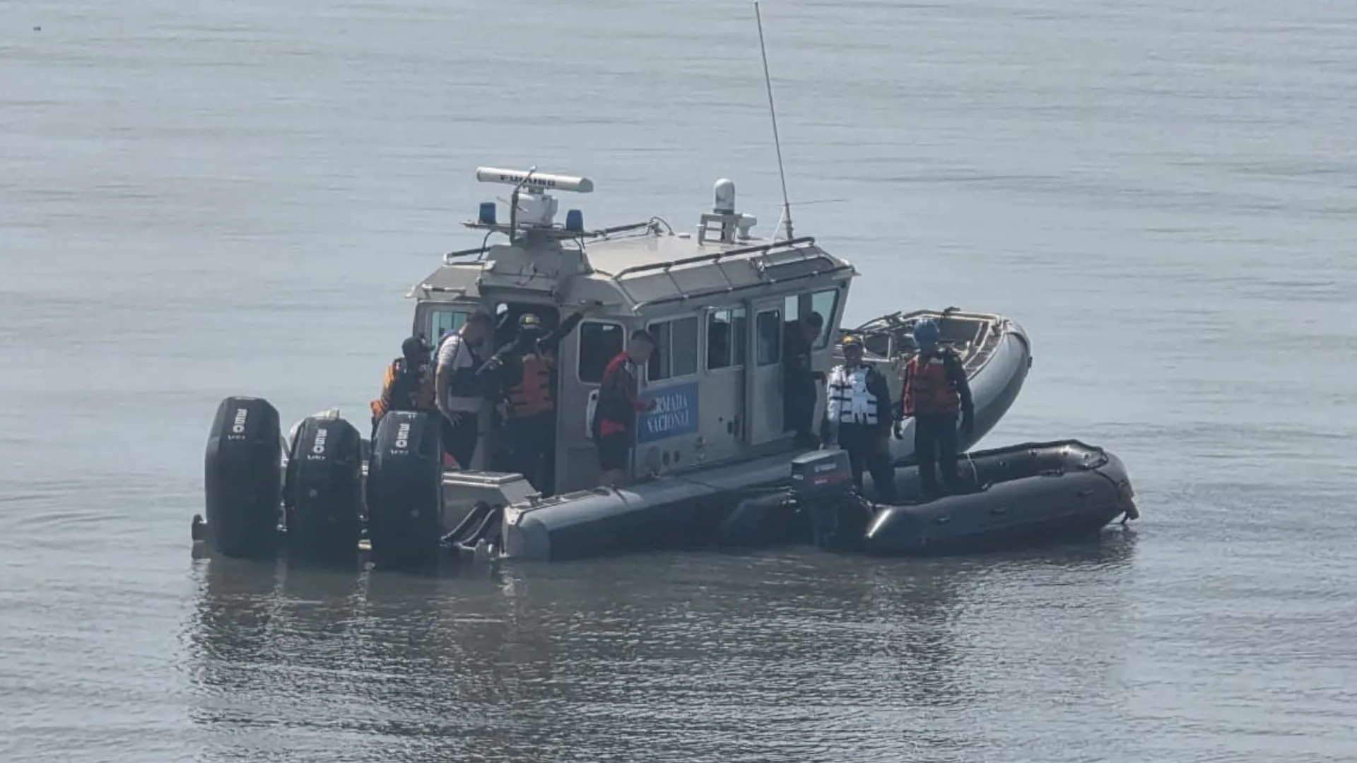 ¡Iban en una embarcación sin permisos! Diez personas fueron rescatadas tras naufragio en el Golfo de Urabá 3 ¡Iban en una embarcación sin permisos! Diez personas fueron rescatadas tras naufragio en el Golfo de Urabá