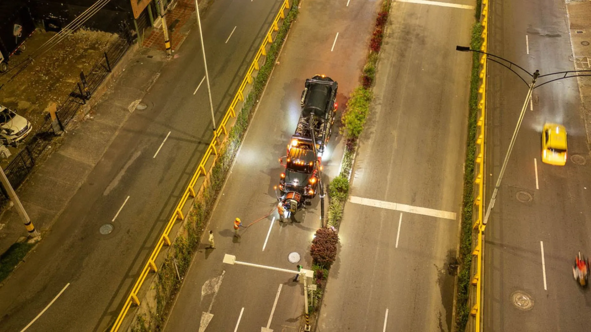¡Que no se vuelvan piscinas! Medellín interviene 16 soterrados viales para evitar inundaciones