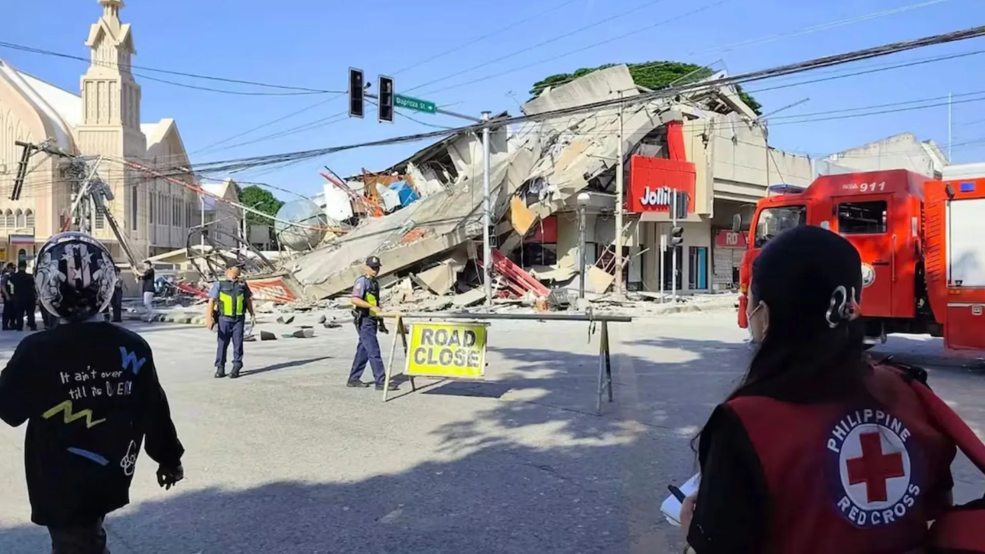 ¡Impactantes videos! Terremoto de 7.8 sacude Filipinas y enciende las alarmas de tsunami en el Pacífico