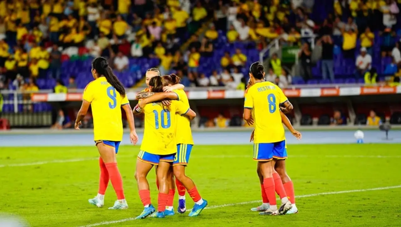 ¡Campeonas continentales! Colombia (f) conquista l