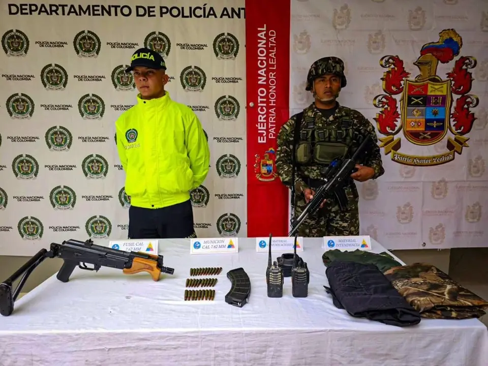 ¡Golpe al ELN en Antioquia! Incautan arsenal y explosivos en