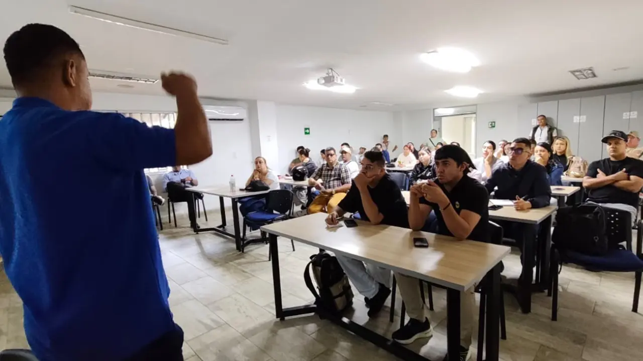 Más de 40 expendedores de carne fueron capacitados en Bello para evitar sanciones y proteger la salud 3 Más de 40 expendedores de carne fueron capacitados en Bello para evitar sanciones y proteger la salud