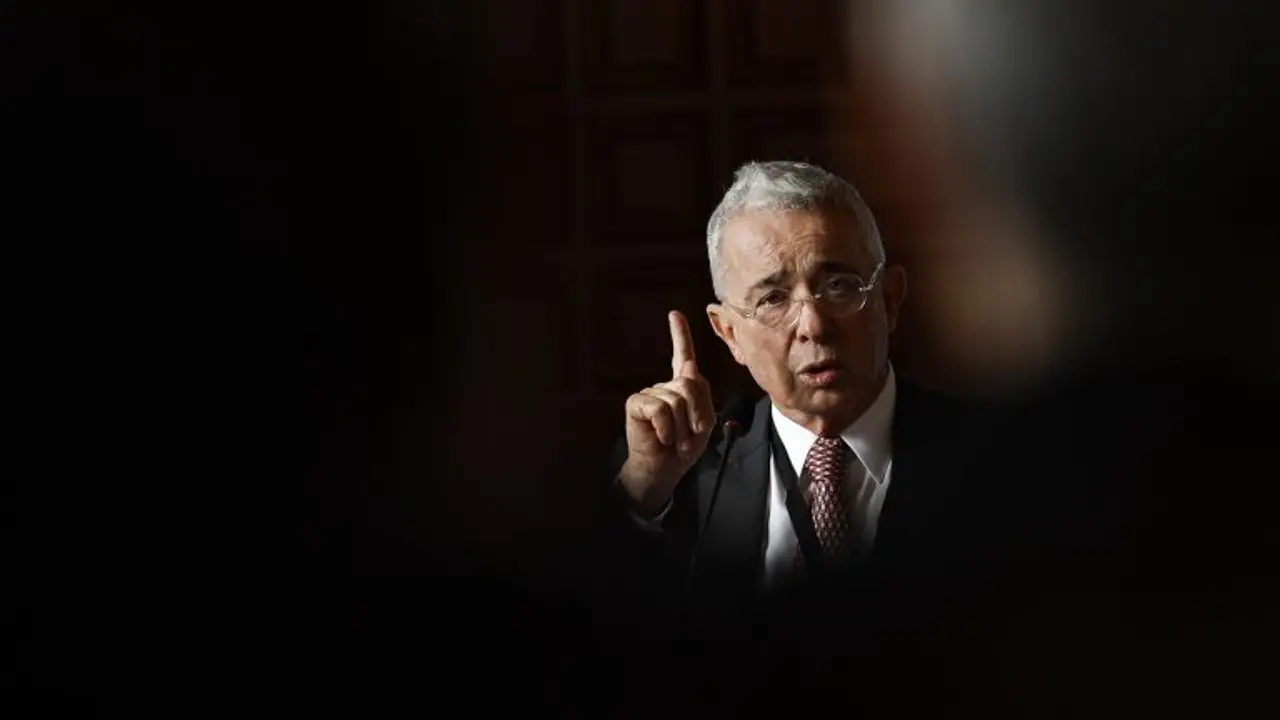 Álvaro Uribe deberá rendir indagatoria ante la Fiscalía por masacres de El Aro y La Granja