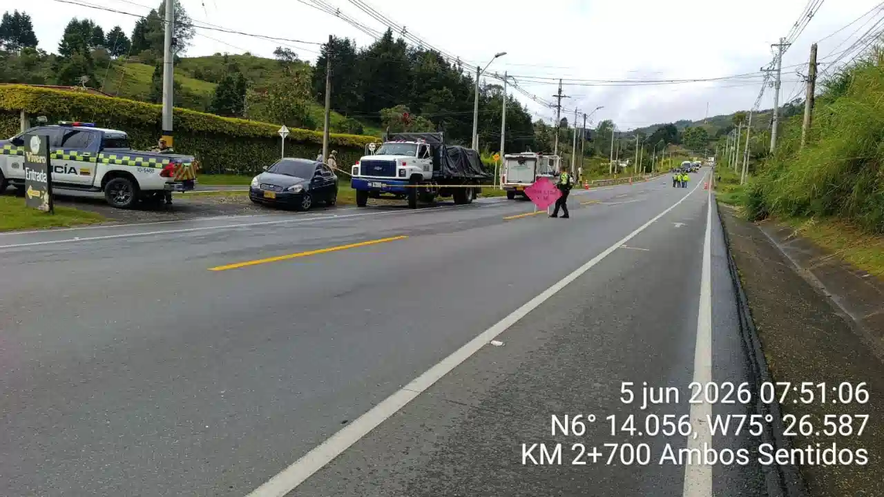 Derrame de aceite provoca fatal accidente: motociclista pierde la vida en la vía Guarne – Aeropuerto