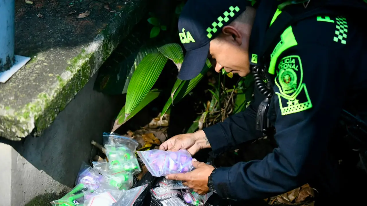 ¡Operación sorpresa en Castilla! Dos capturadas y 32 armas blancas retiradas de circulación