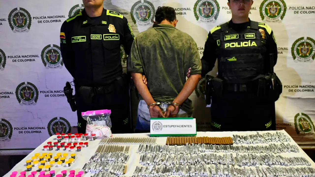 ¡Operación sorpresa en Castilla! Dos capturadas y 32 armas blancas retiradas de circulación
