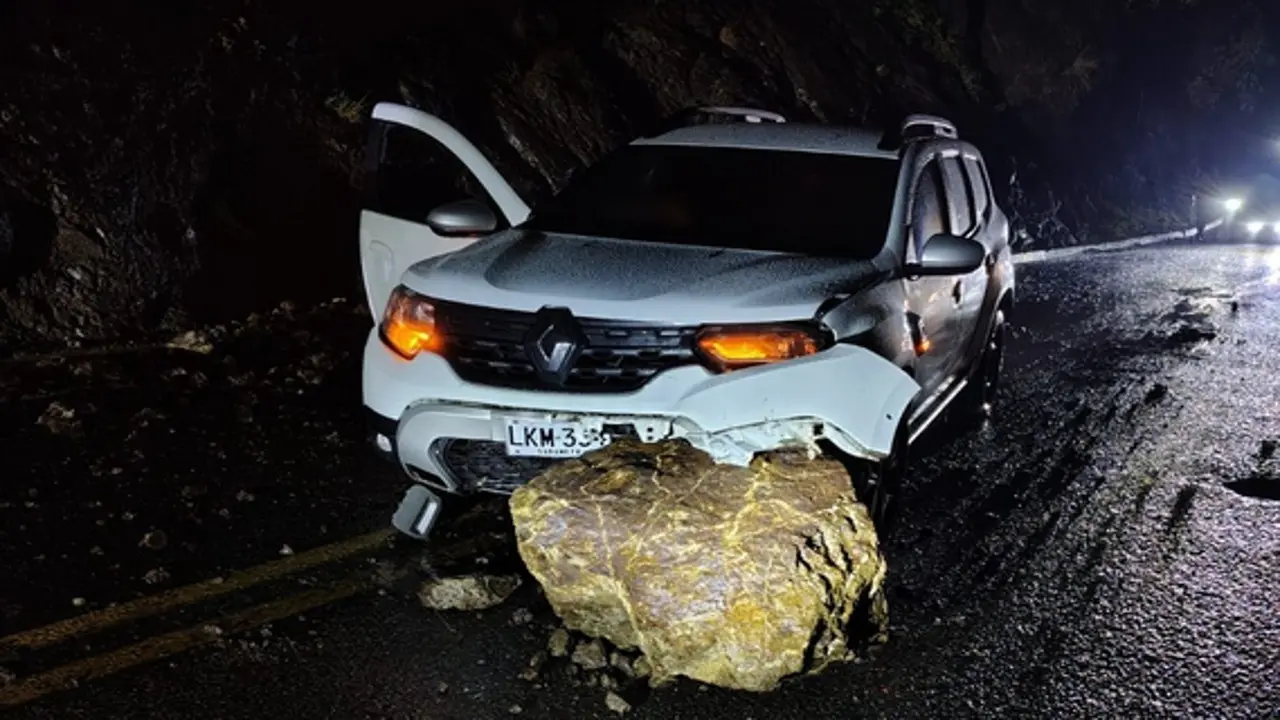 Alerta en el Suroeste antioqueño: Caída de rocas g
