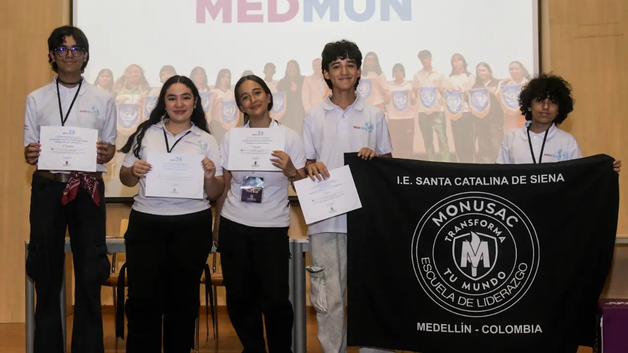 Medellín capacita a jóvenes en liderazgo mediante simulación de la ONU 2 Medellín capacita a jóvenes en liderazgo mediante simulación de la ONU