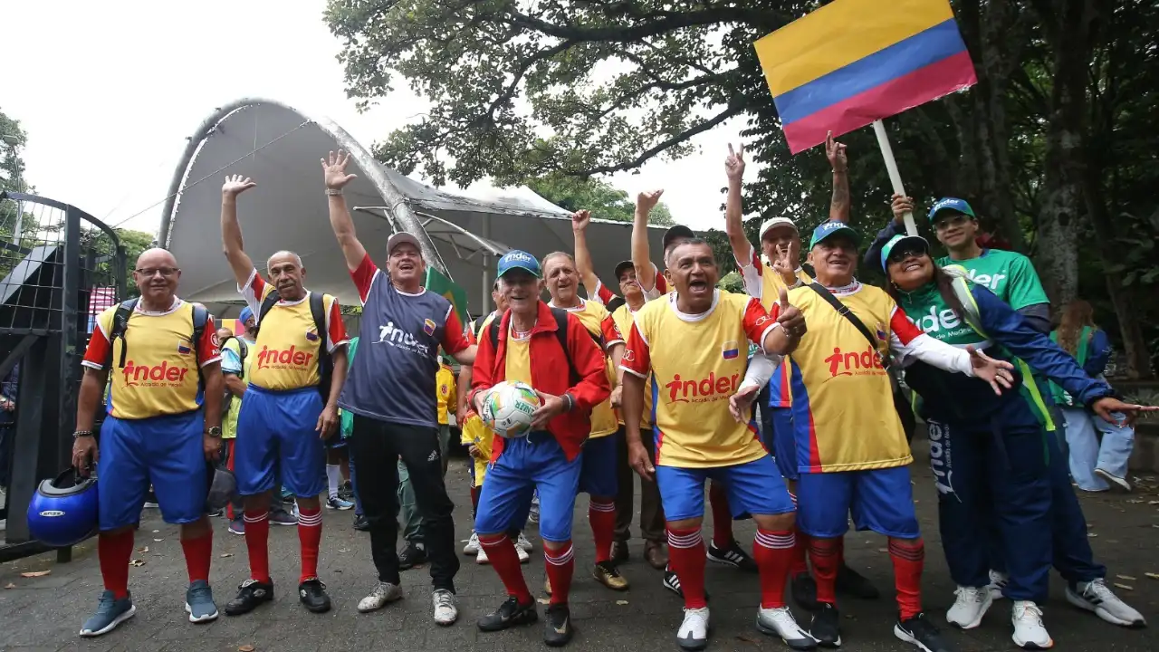 La pasión por el Mundial también se vive en Medellín con torneos de fútbol para todas las edades 4 La pasión por el Mundial también se vive en Medellín con torneos de fútbol para todas las edades