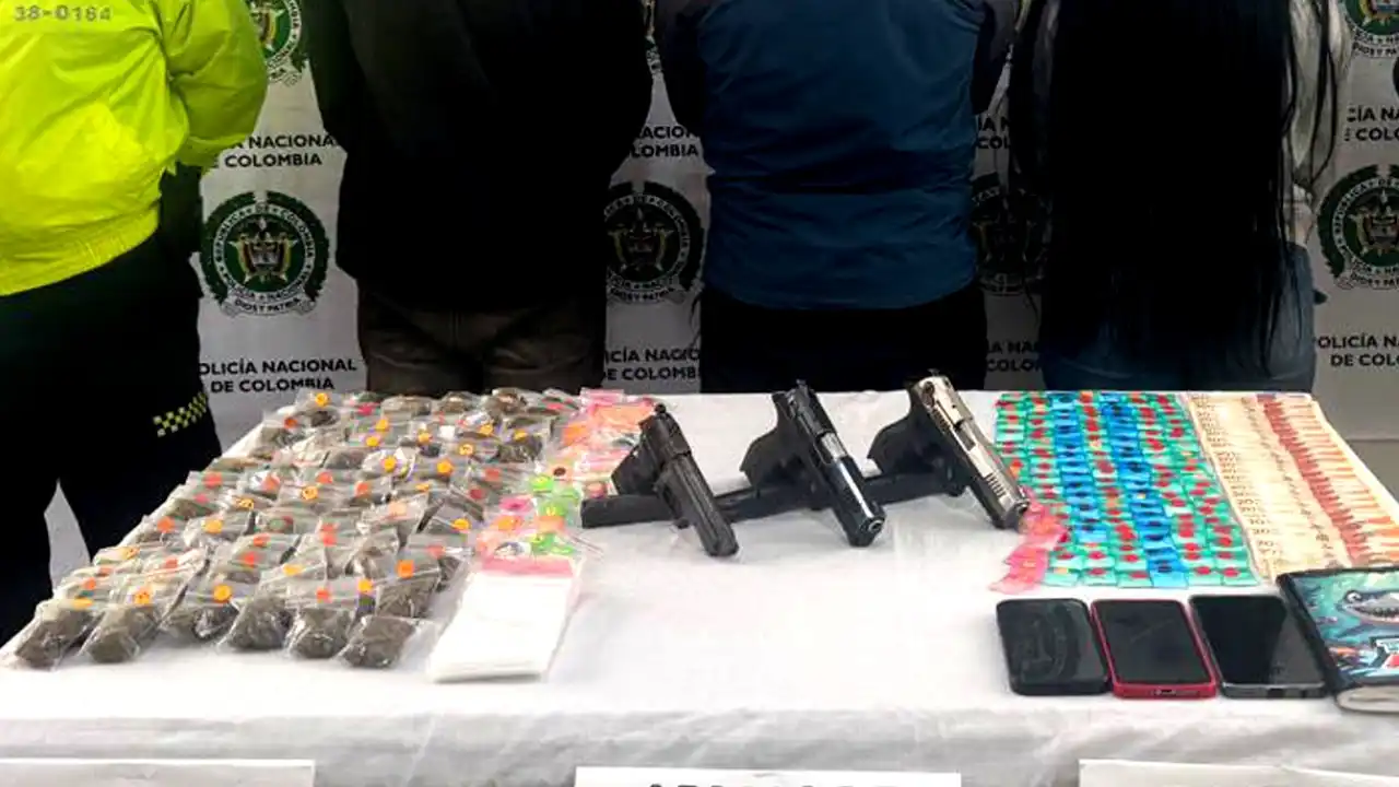 Tres allanamientos, tres capturados y droga incautada: el golpe al Clan del Golfo en Antioquia 2 Tres allanamientos, tres capturados y droga incautada: el golpe al Clan del Golfo en Antioquia