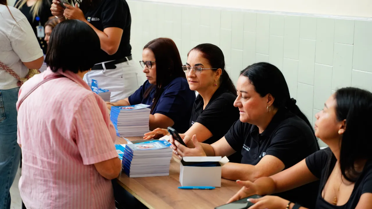 ¿Cómo criar a los hijos en tiempos de redes y vapeo? Bello abrió una escuela para las familias 3 ¿Cómo criar a los hijos en tiempos de redes y vapeo? Bello abrió una escuela para las familias