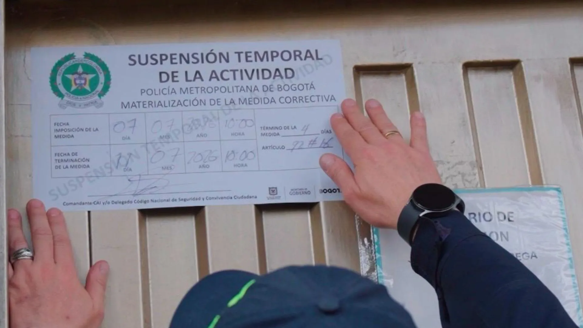¡Se colgaron del gas y los descubrieron! Cuatro capturados tras operativo en Bogotá 2 ¡Se colgaron del gas y los descubrieron! Cuatro capturados tras operativo en Bogotá