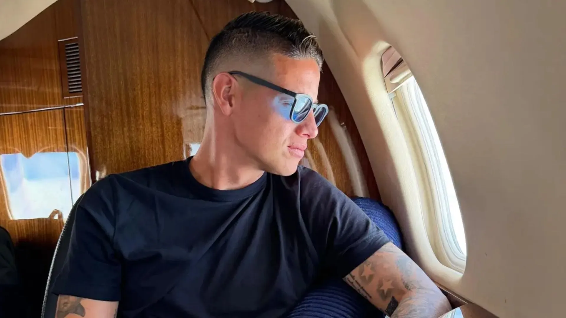 ¡Todo estaba listo para despegar! James Rodríguez vivió momentos de angustia por una falla en el avión