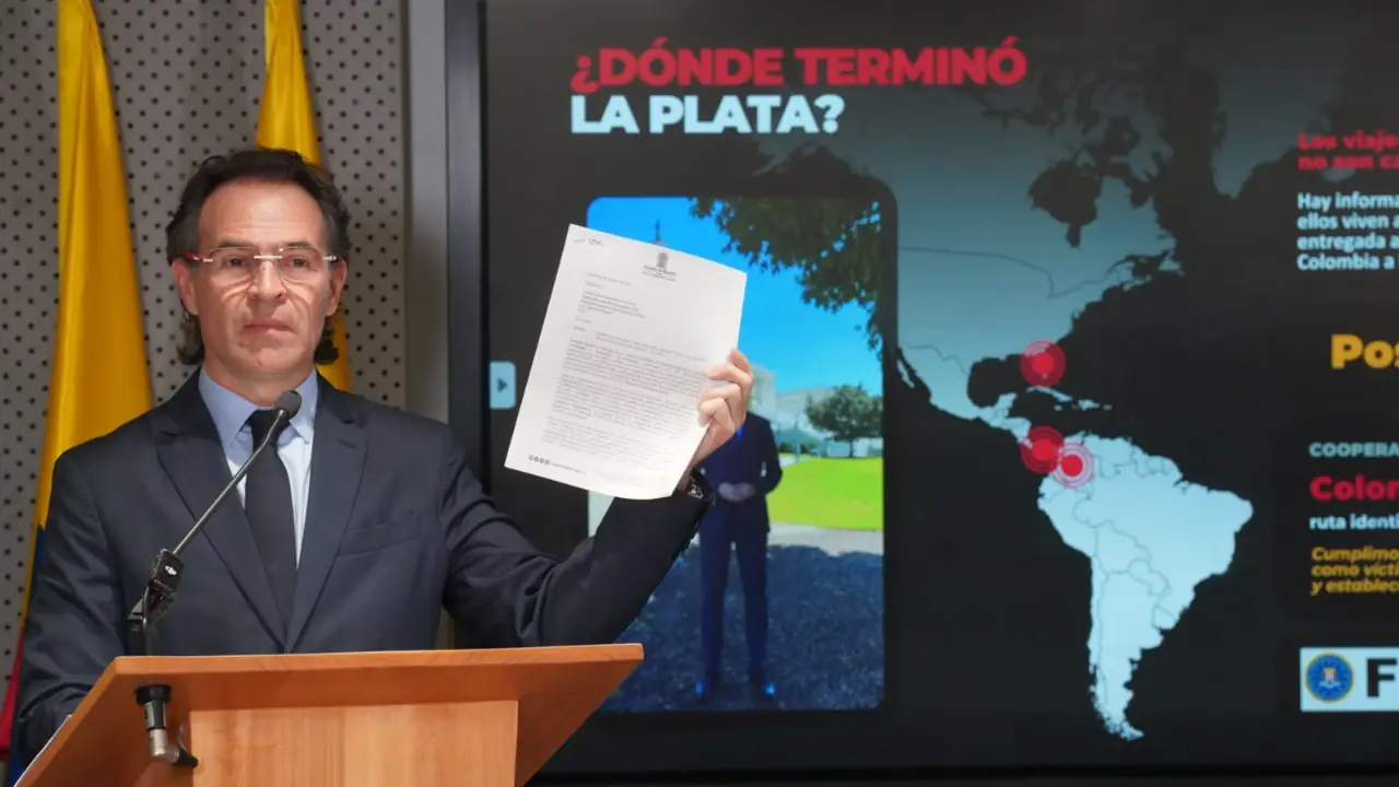 Los 'Hermanitos Q' y los 666 hallazgos de corrupción: así funcionaba la red que saqueó Medellín 2 Los 'Hermanitos Q' y los 666 hallazgos de corrupción: así funcionaba la red que saqueó Medellín