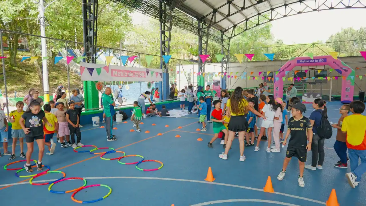 ¡'Ochentín' salió de paseo! Más de mil niños disfrutaron de las vacaciones recreativas del Metro de la 80 1 ¡'Ochentín' salió de paseo! Más de mil niños disfrutaron de las vacaciones recreativas del Metro de la 80