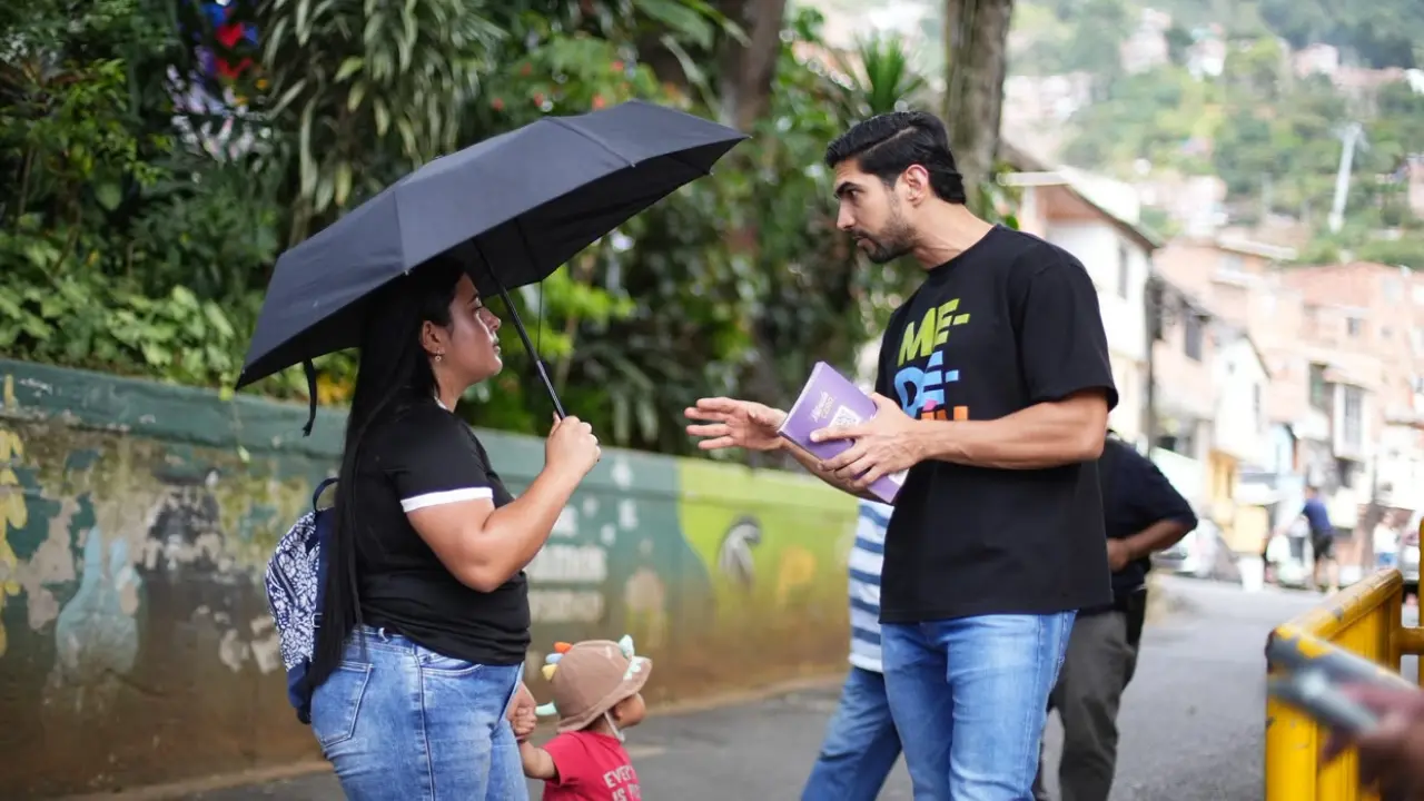 ¡No hay excusa! Sapiencia habilita puntos fijos en comunas de Medellín para orientar sobre 17 mil becas 2 ¡No hay excusa! Sapiencia habilita puntos fijos en comunas de Medellín para orientar sobre 17 mil becas
